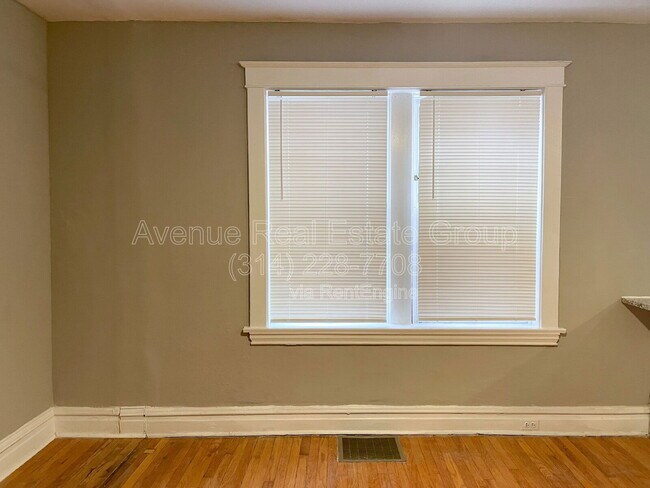 Foto del edificio - 2139 Alfred Ave