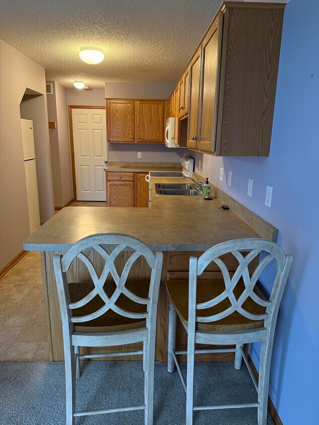 Foto del edificio - 6112 Maclynn Ave NE