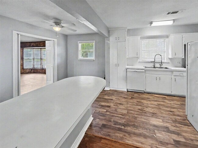 Foto del edificio - 1302 Westward Ave