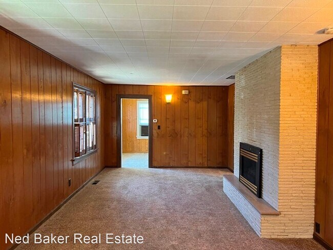 Building Photo - 4 br, 2 bath House - 1955 Chemeketa St NE