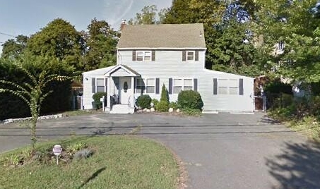 Primary Photo - 28 Bayview Ave