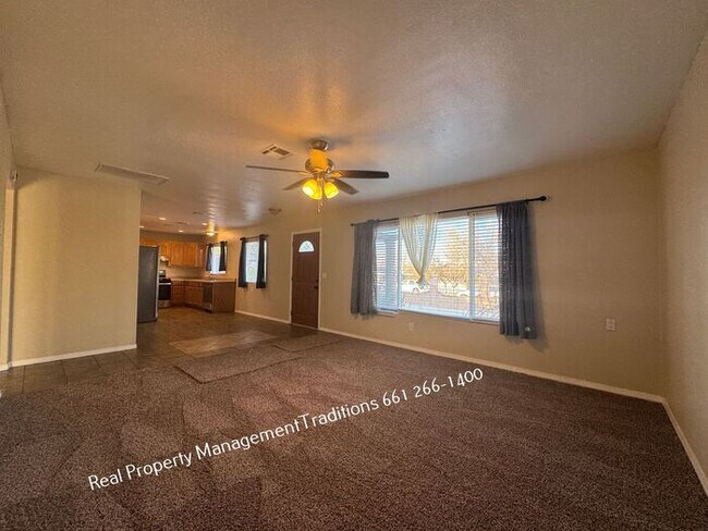 Foto del edificio - Great 3 + 2 Located in Quartz Hill