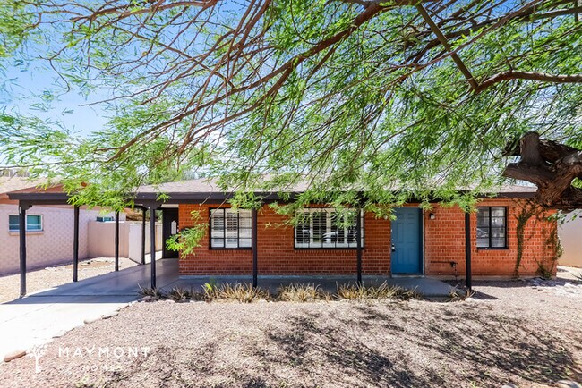 Foto del edificio - 2311 W Whitton Ave