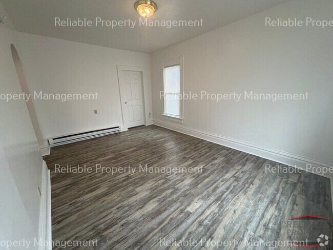 Building Photo - 124 N Corner St