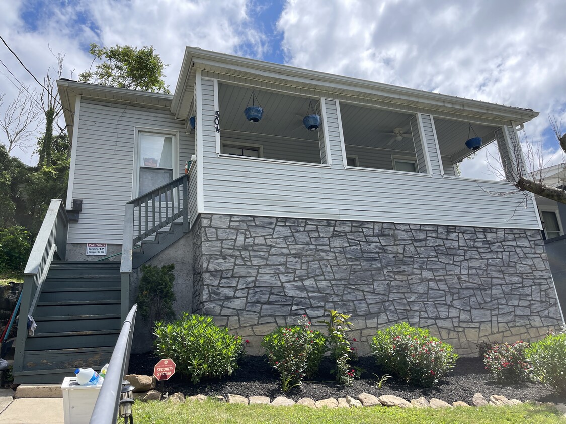 Primary Photo - 504 Glover St