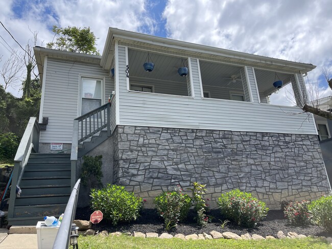 Building Photo - 504 Glover St