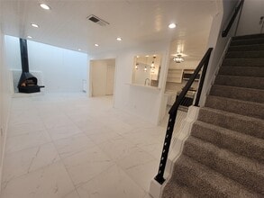 Building Photo - 1808 Saxony Ln