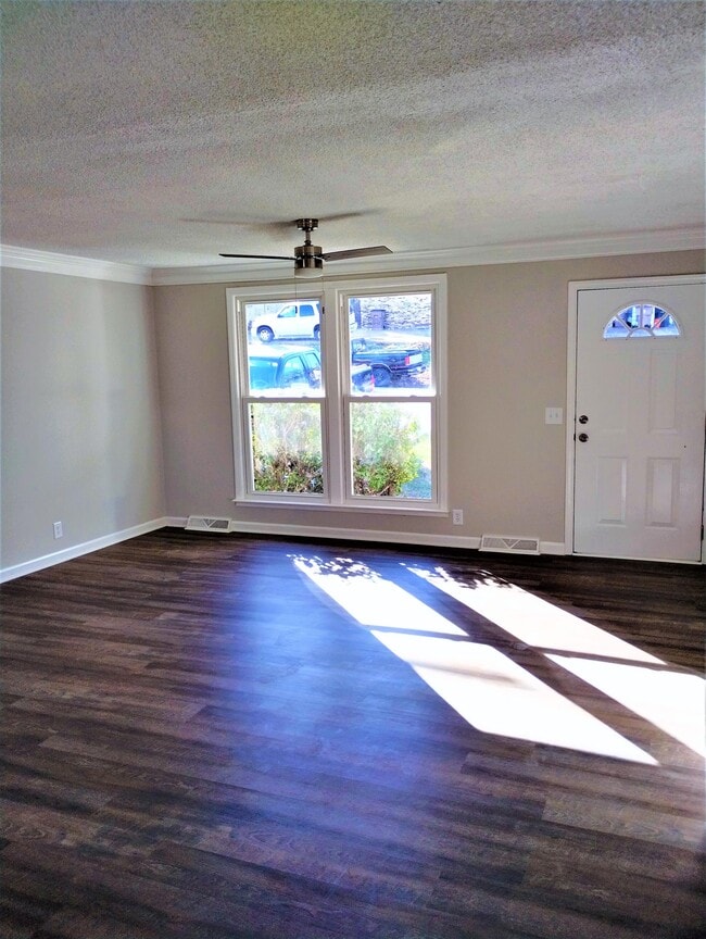 Photo - 3313 Niagara Dr House