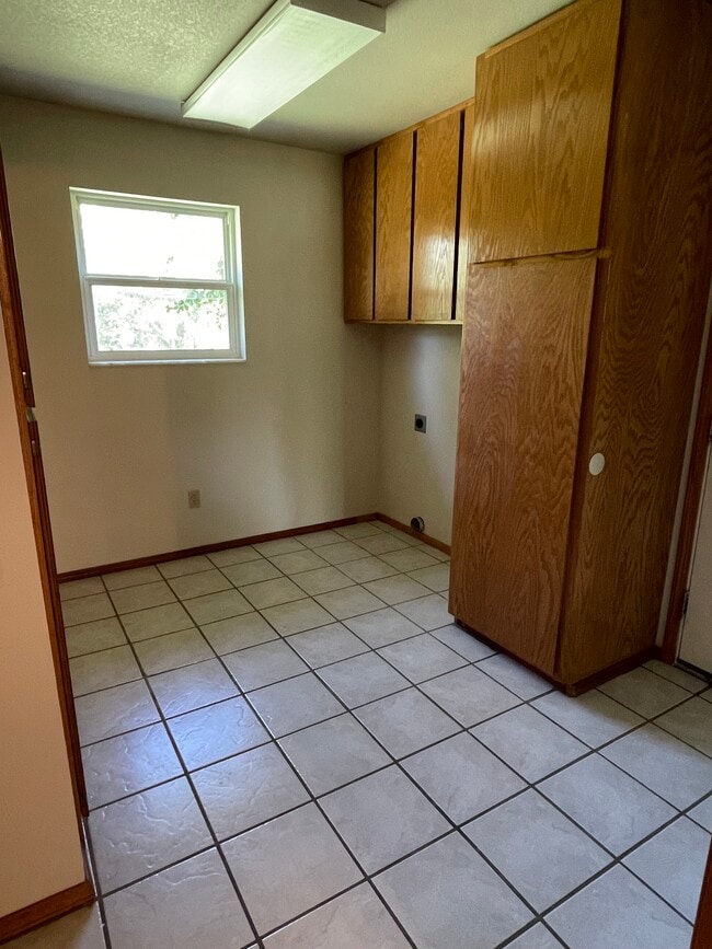 Building Photo - 2022 N 48th St