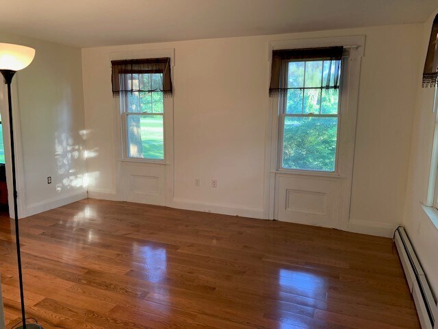 Foto del edificio - 307 Willow Crossing Rd