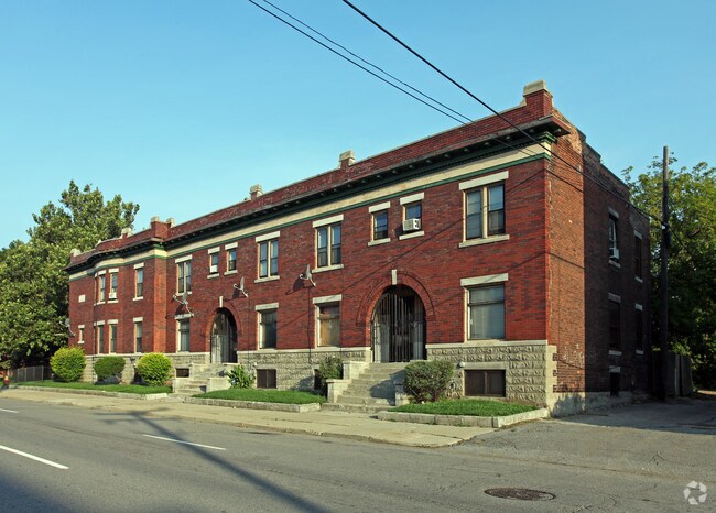 Building Photo - 4702 Commonwealth St