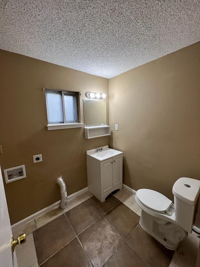 Building Photo - 3073 St Cloud Pl