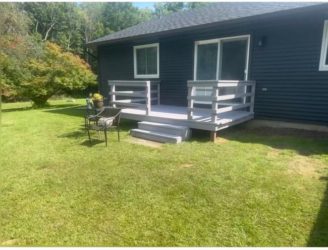 Building Photo - 754 Duanesburg Rd