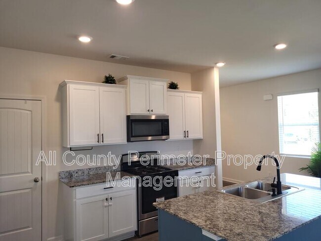 Building Photo - 5518 Foxglove Wy