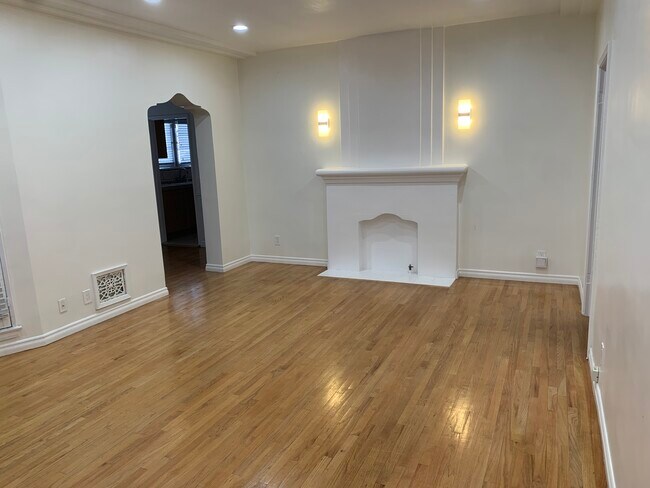 Mantle in living area - 4192 6th Ave