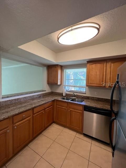 Building Photo - 936 La Costa Cir