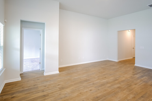 Foto del edificio - 252 Craigflower Ct