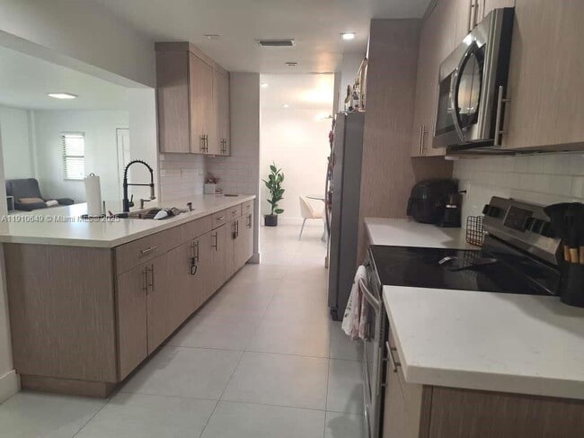 Foto del edificio - 13437 SW 44th Ln