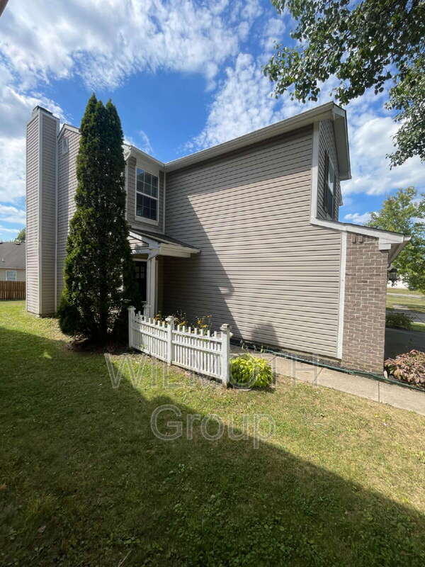 Building Photo - 10815 Cedar Pine Dr