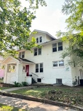 Building Photo - 401 W Elm St