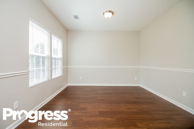 Foto del edificio - 2040 Silverton Cir