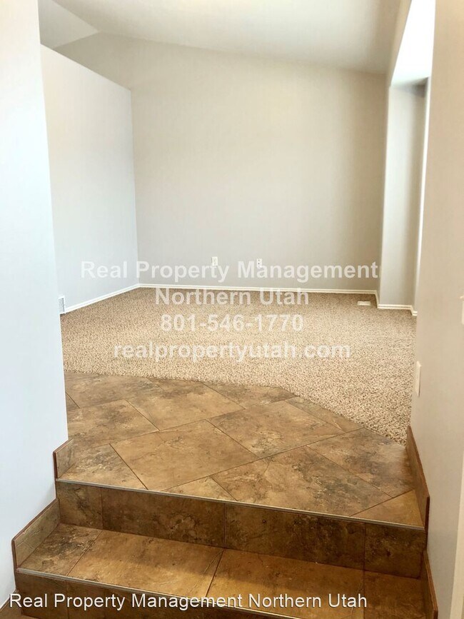 Building Photo - 5 br, 3 bath House - 2086 S 50 E