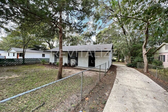 Foto del edificio - FULLY Remodeled Home in West Mobile!!