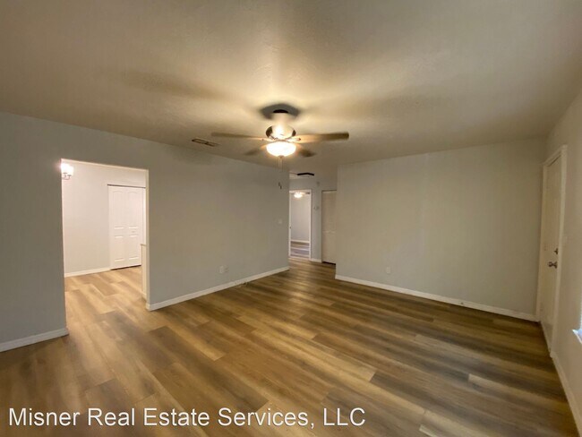 Building Photo - 2 br, 1 bath House - 5821 NW 23rd Terrace ...