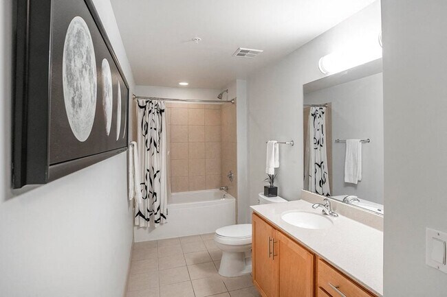 Foto del edificio - One Bedroom Unit at 555 W Kinzie St