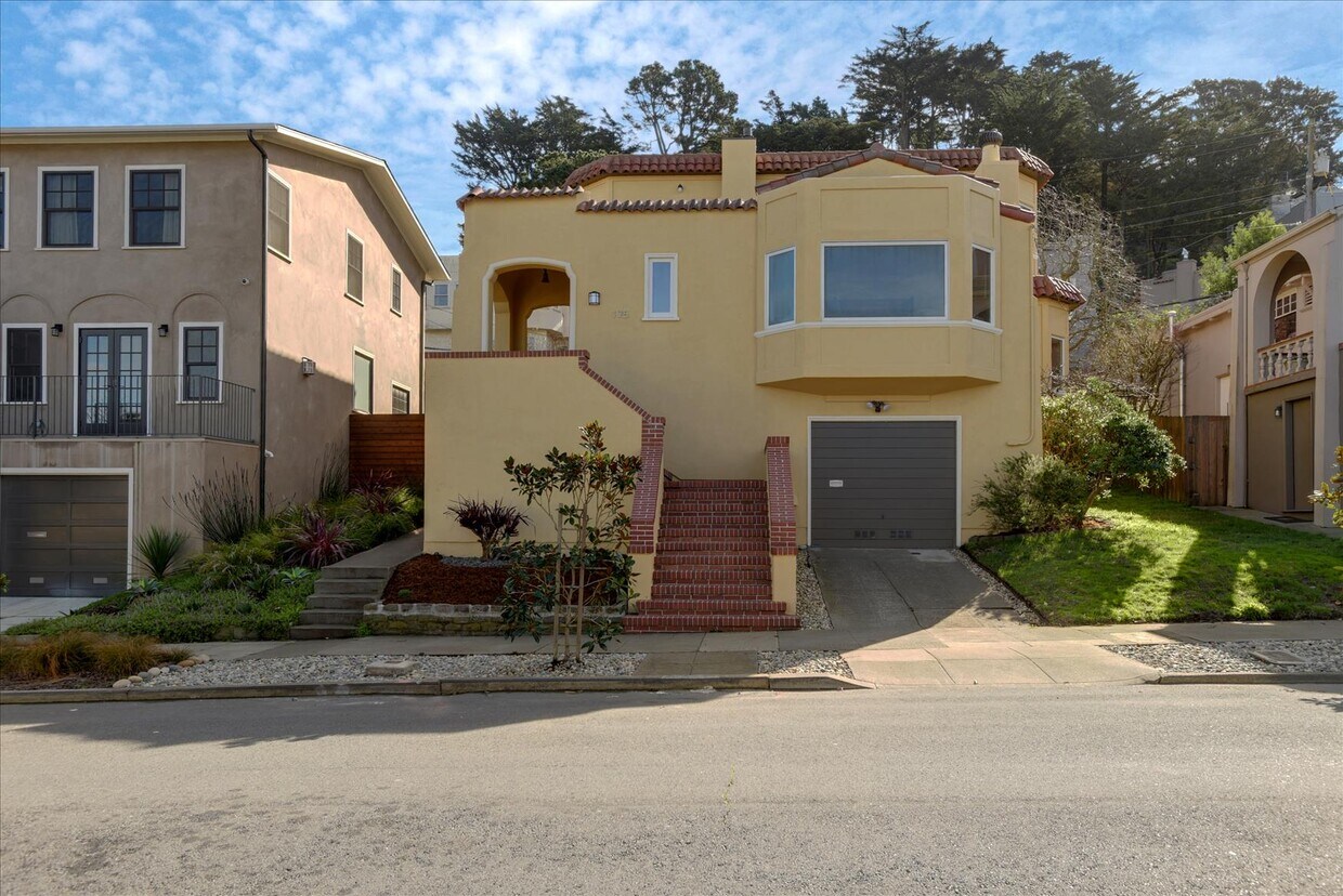 Foto principal - 175 Vasquez Ave
