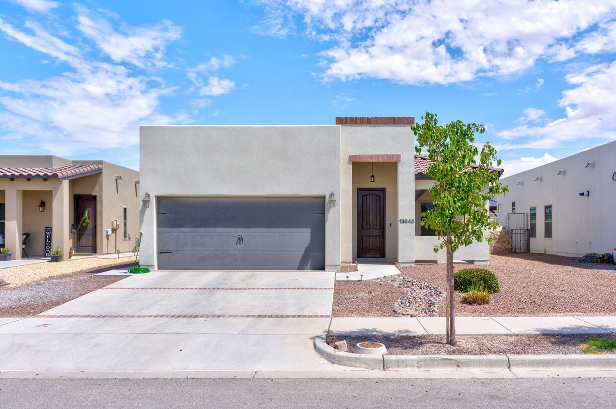 Foto principal - BEAUTIFUL EASTSIDE HOME