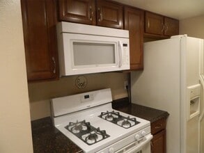 Building Photo - 20755 Plum Canyon Rd