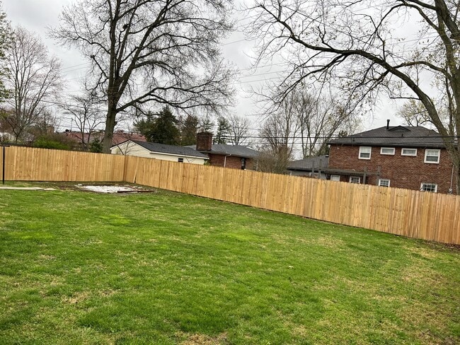Building Photo - 9310 Habersham Dr