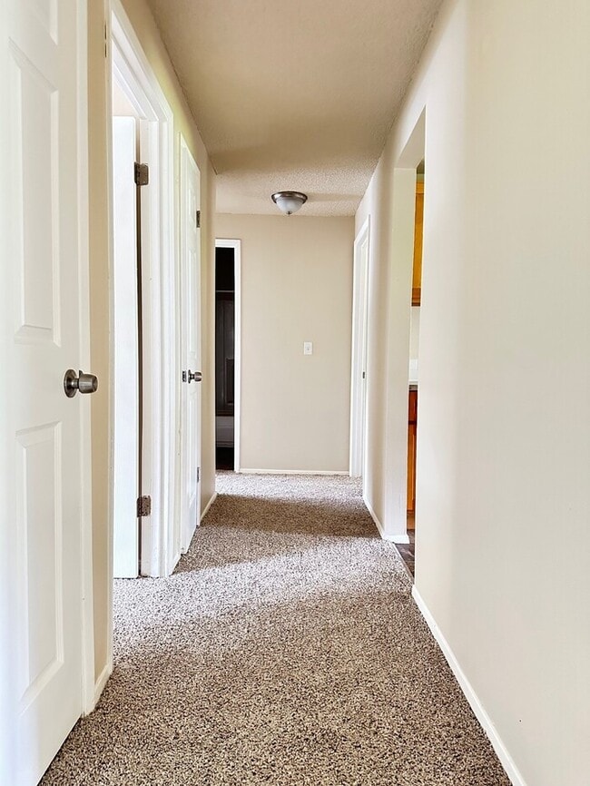 Building Photo - 509 Old Pacific Hwy SE