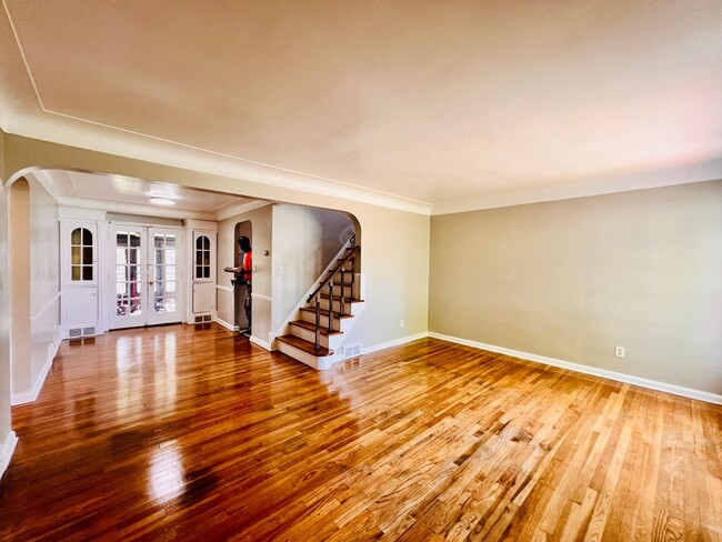 Foto del edificio - Move in ready!