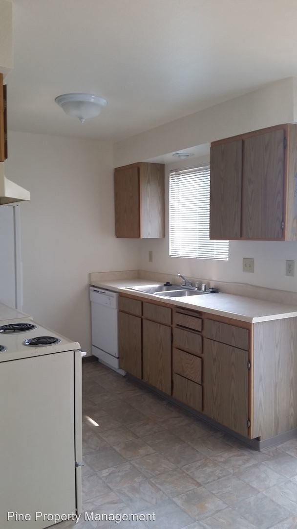 Building Photo - 2 br, 1 bath Apartment - 1505 Bramble Place