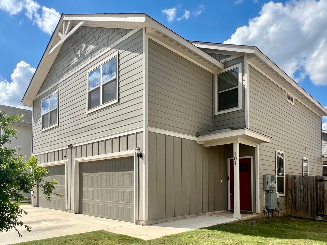 Foto principal - 10343 Lynwood Branch