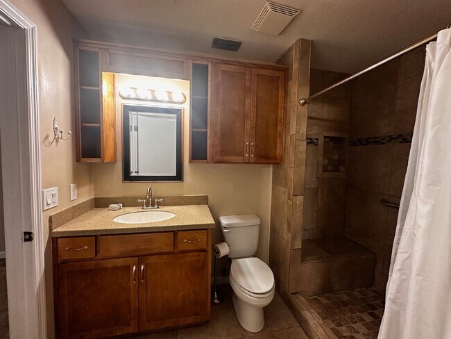 Foto del edificio - 263 N Villas Ct