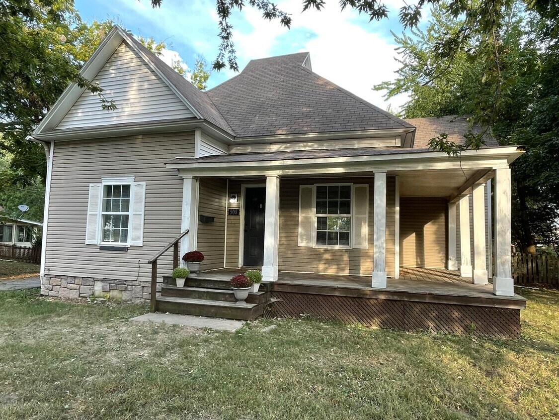 Primary Photo - Charming home!