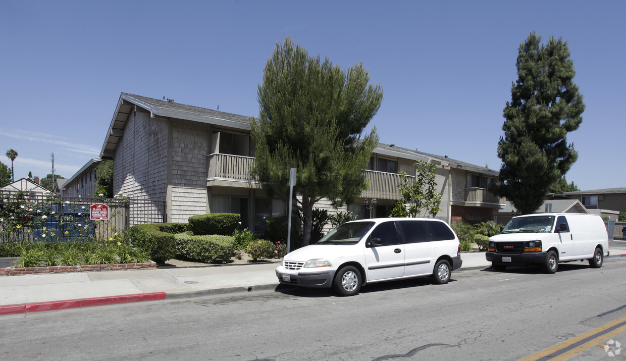 Building Photo - Madeline Apartments