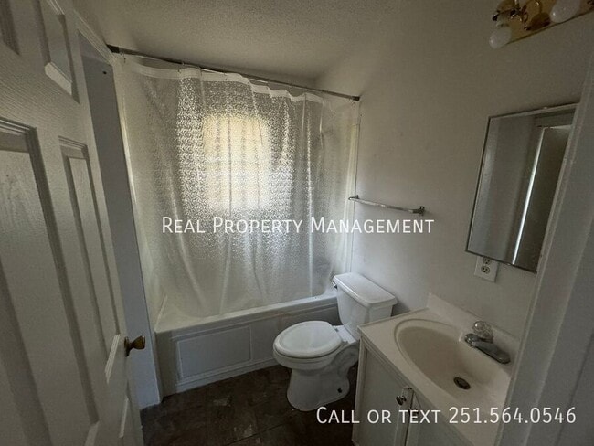 Foto del edificio - 503 Freeview Ave