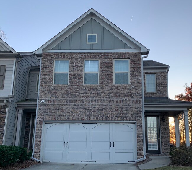 Photo - 3302 Brockenhurst Dr Townhome