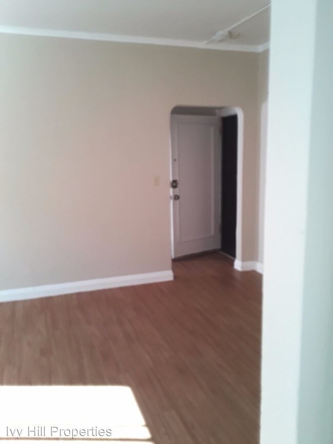 Foto del edificio - 2430 8th Ave