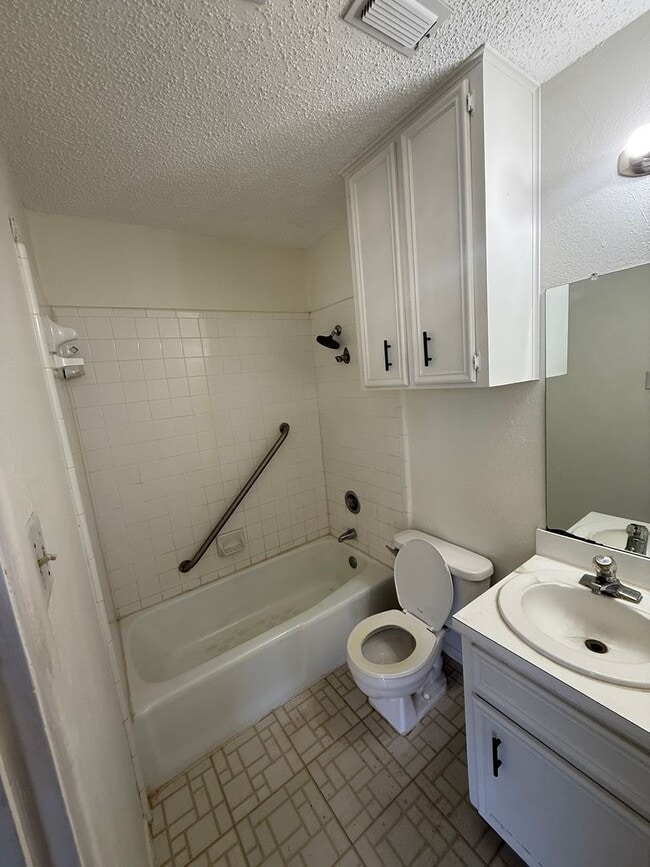 Foto del edificio - 1610 28th St