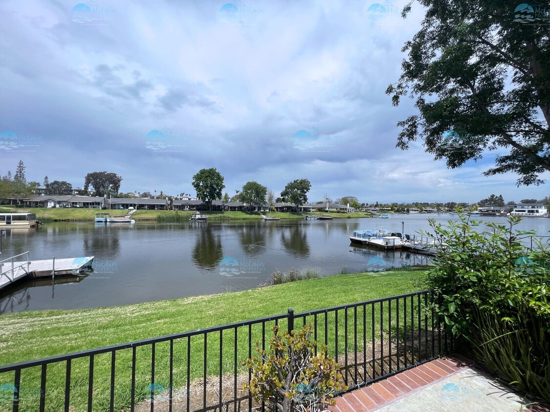 Primary Photo - Lakefront 3 Bedroom in San Marcos with a Dock
