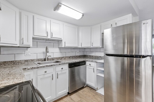Foto del edificio - 10760 W 8th Ave