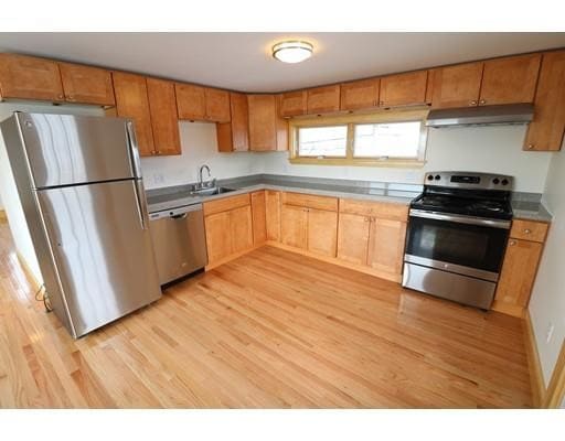Building Photo - 16 Rocky Neck Ave