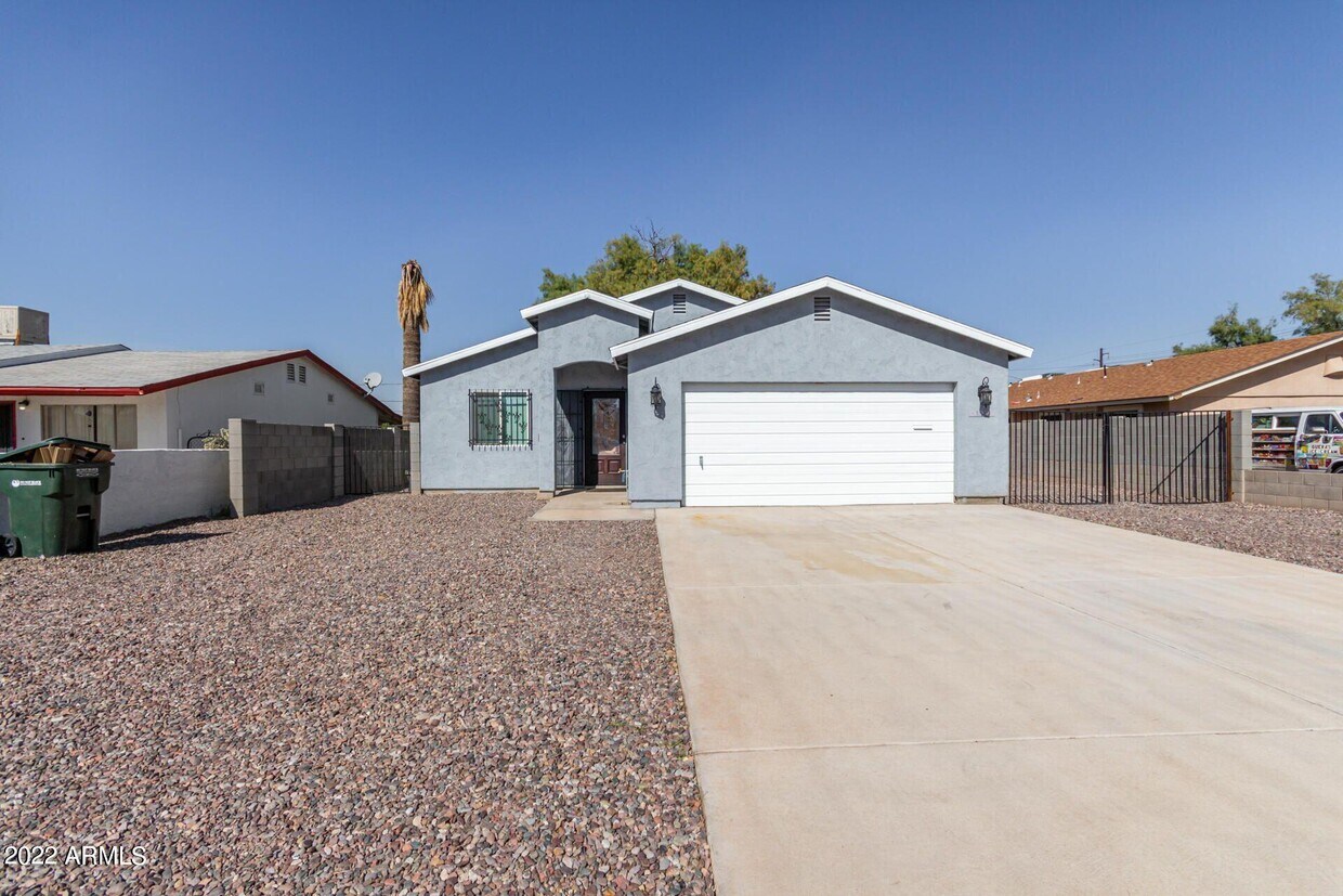 3144 E Chipman Rd, Phoenix, AZ 85040 House for Rent in Phoenix, AZ