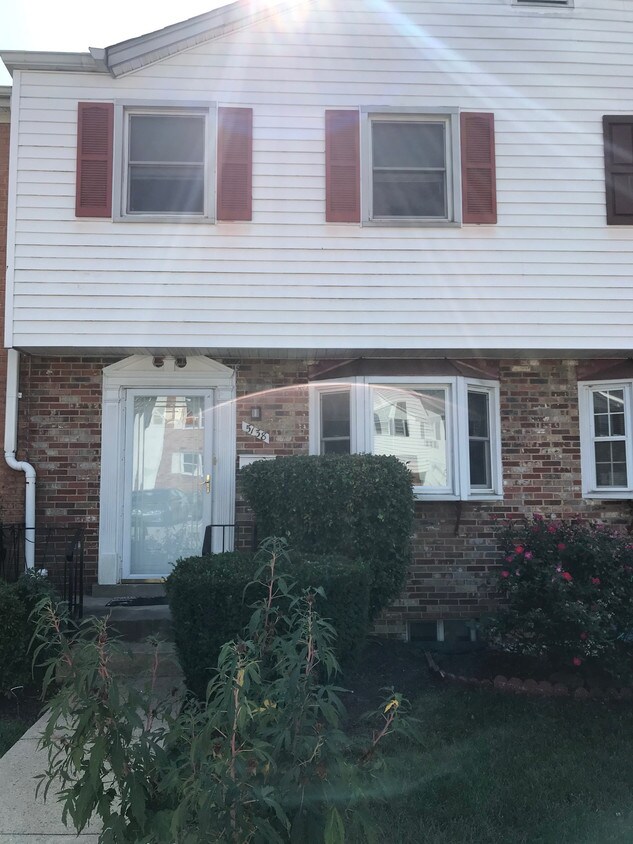 Primary Photo - 5138 Clacton Ave