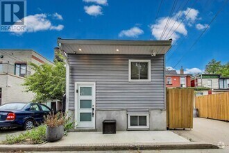 Building Photo - 225 Wallace Ave